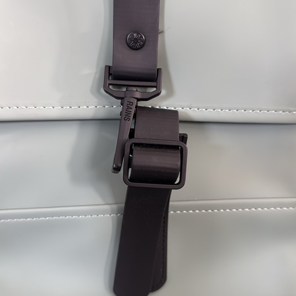 NWOT Rains mini backpack - Picture 9 of 15